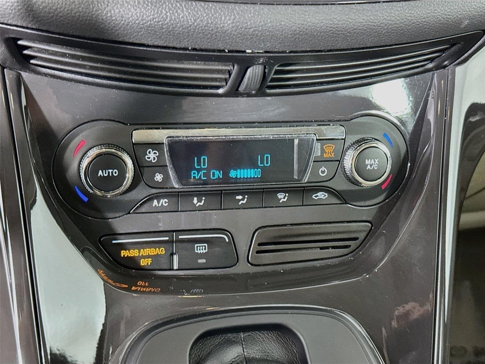 Used 2016 Ford Escape Titanium FWD image 15