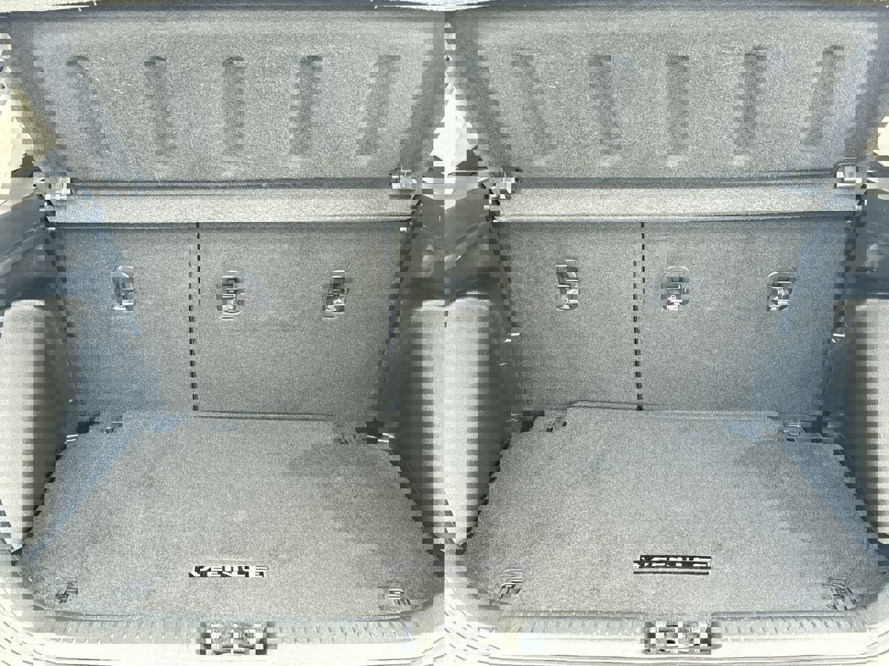 Used 2021 Hyundai Venue SEL image 22