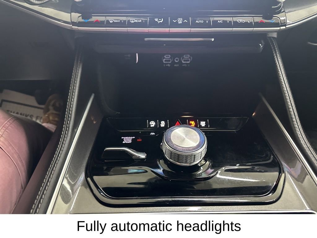 Used 2023 Jeep Wagoneer 4WD w/ Premium Group I image 41