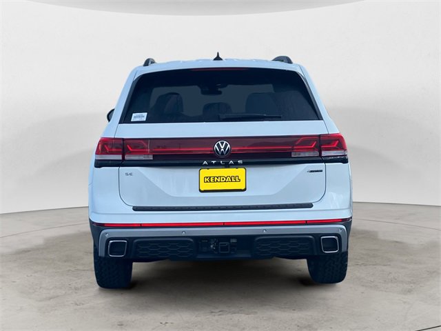 New 2025 Volkswagen Atlas Peak Edition SE image 6