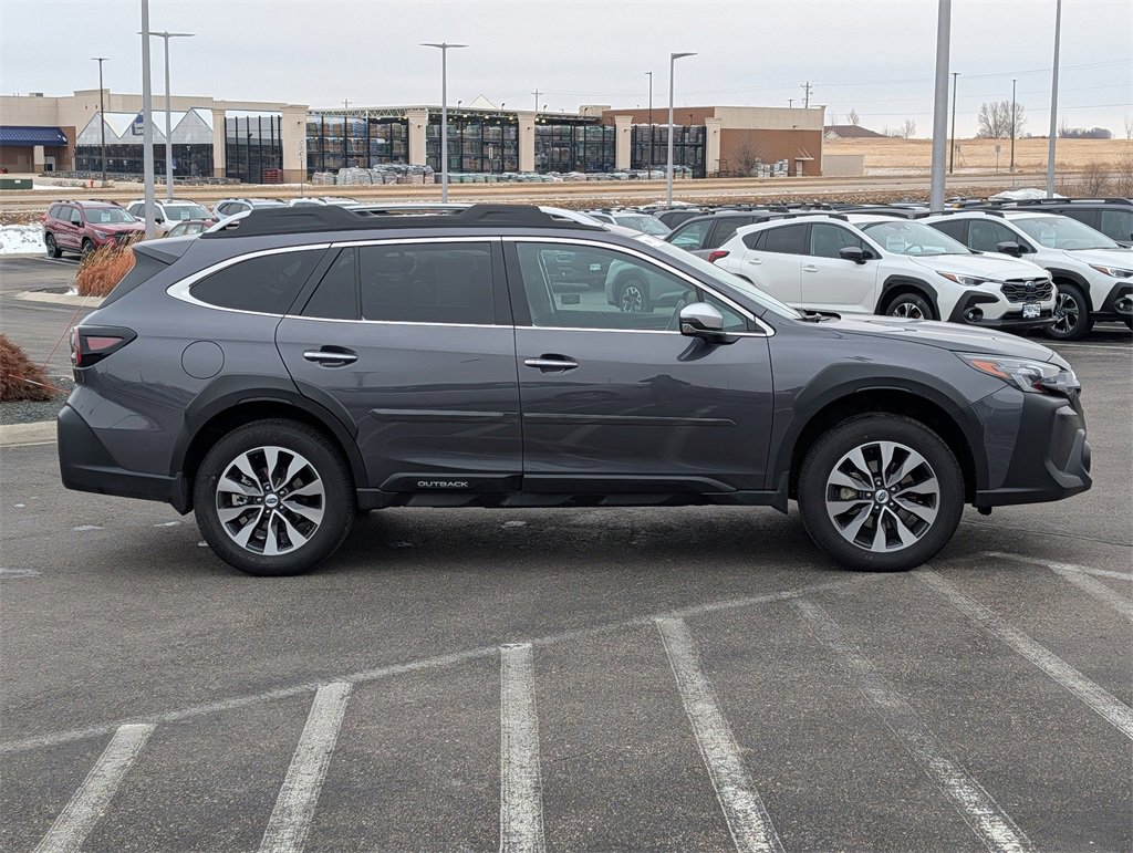 Used 2025 Subaru Outback Touring w/ Popular Package #2 image 8