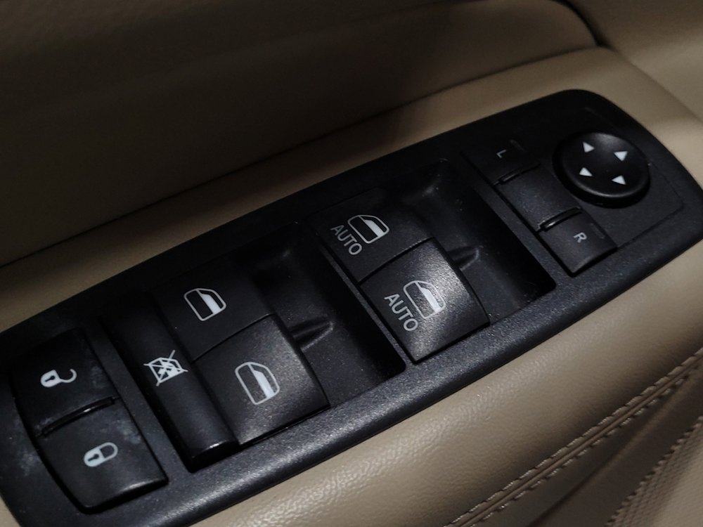 Used 2020 Jeep Grand Cherokee Limited image 27