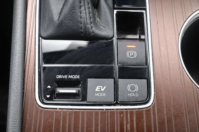 Used 2021 Toyota Sienna LE FWD image 32