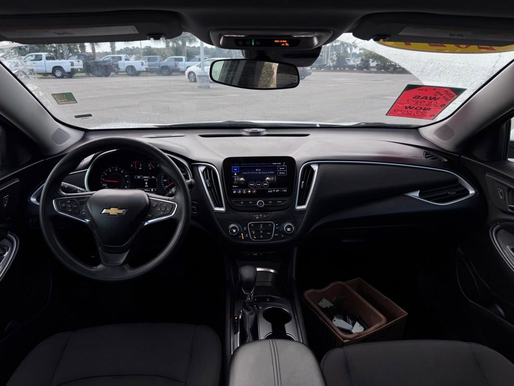 Used 2024 Chevrolet Malibu LT image 25