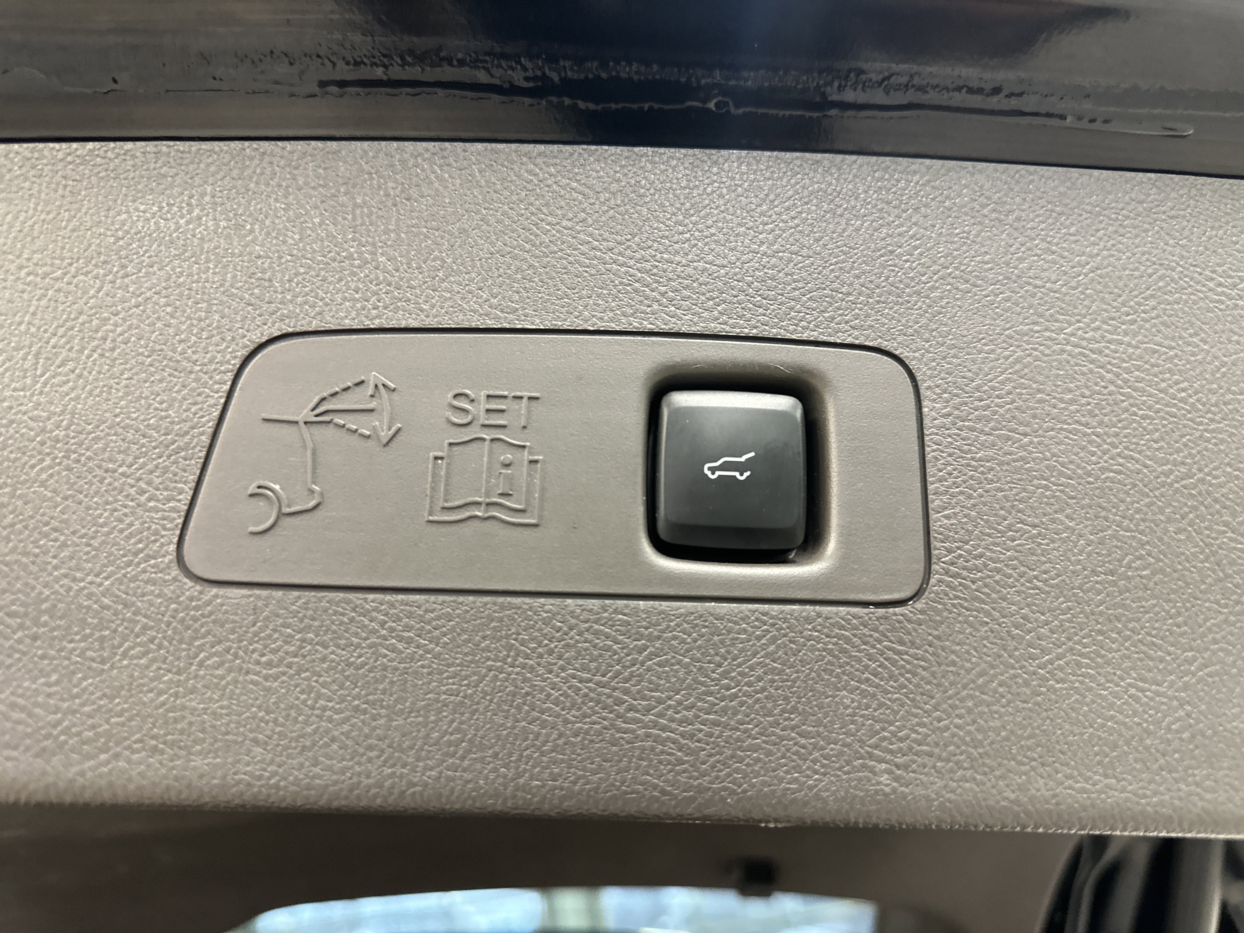 Used 2021 Lincoln Corsair AWD image 24