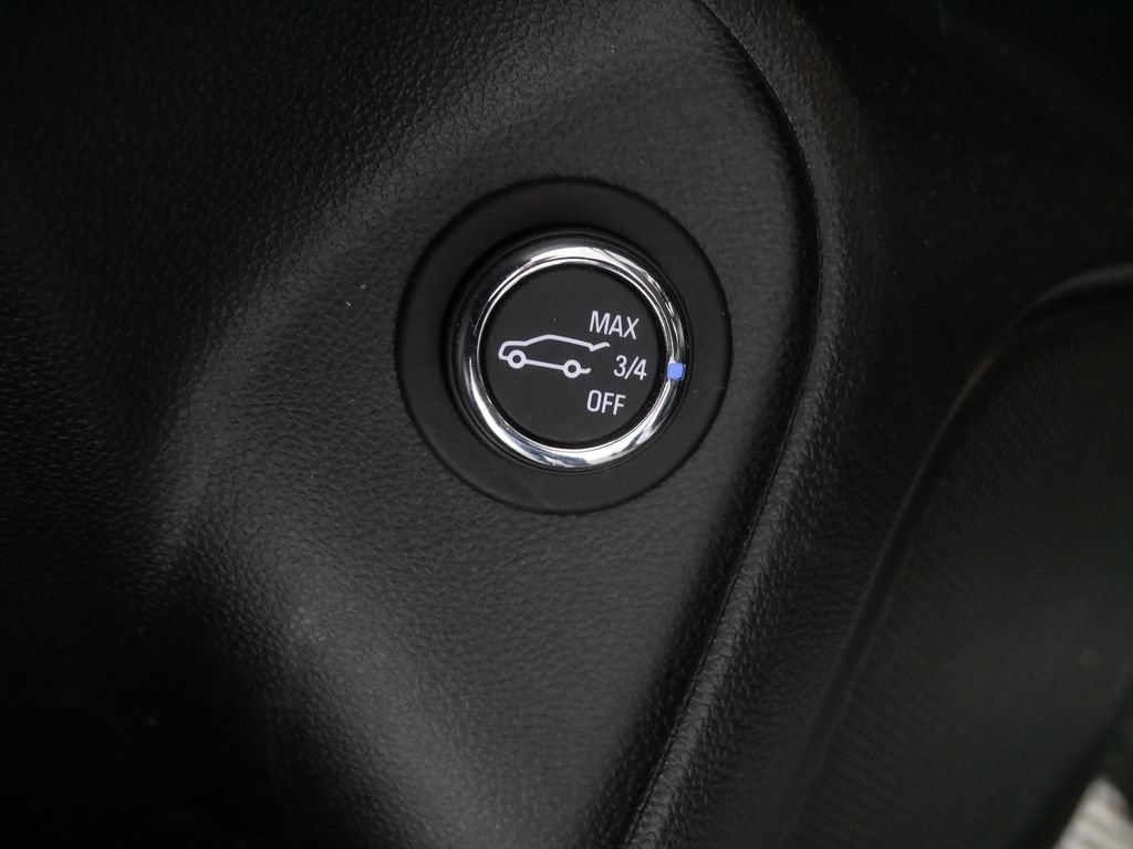 Used 2023 Buick Encore GX Select AWD/4WD image 17