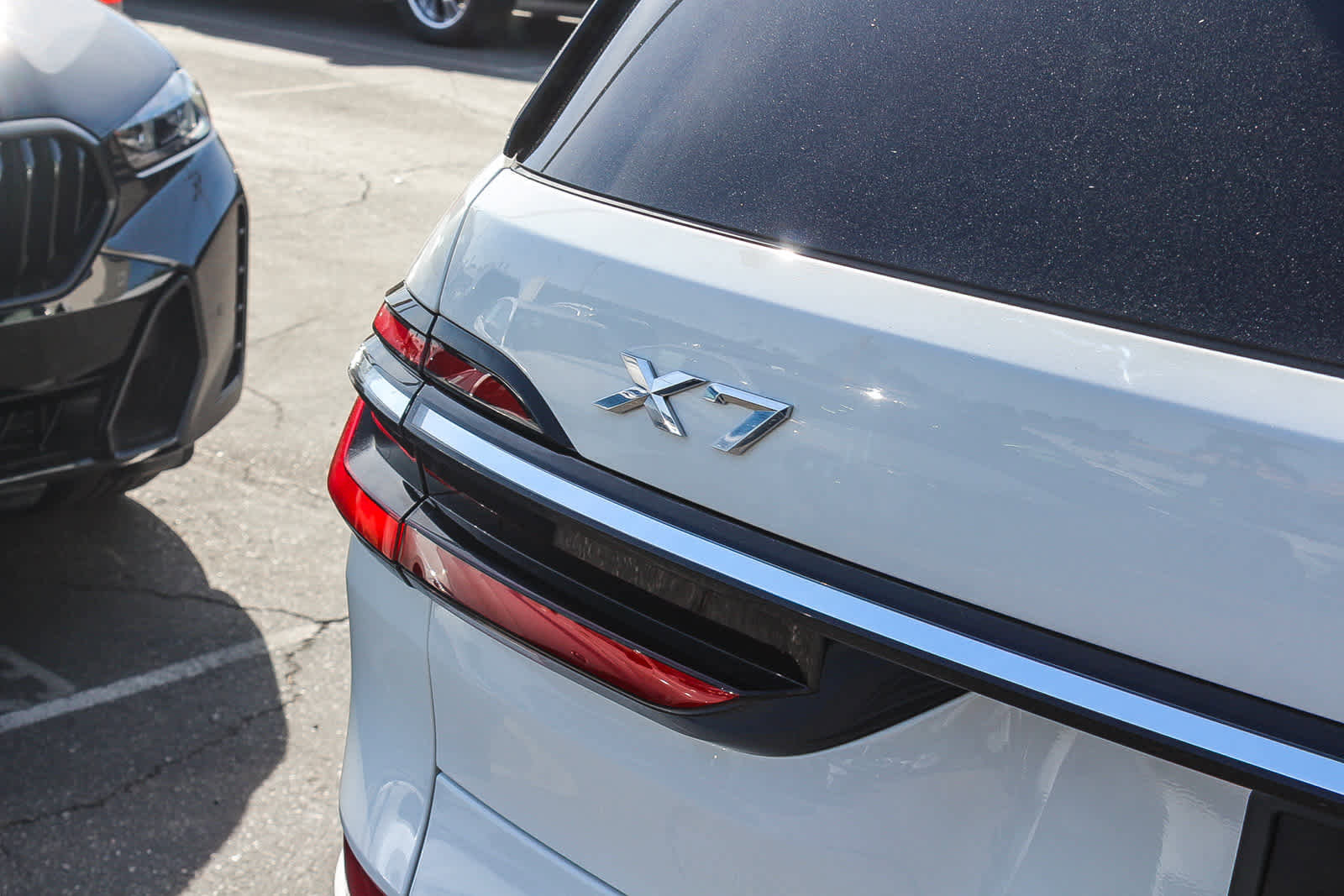 Certified 2023 BMW X7 xDrive40i w/ M Sport Package image 7