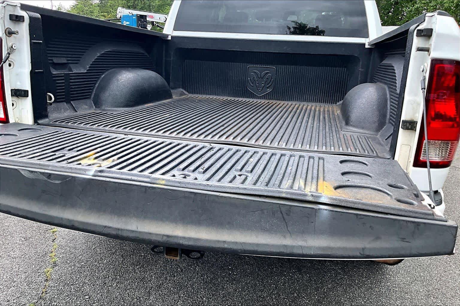 Used 2015 RAM 1500 Express RWD image 31
