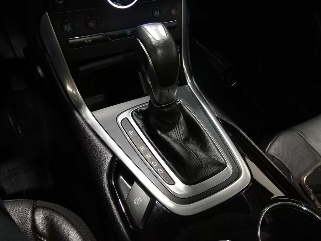 Used 2016 Ford Edge Titanium w/ Equipment Group 301A AWD/4WD image 25