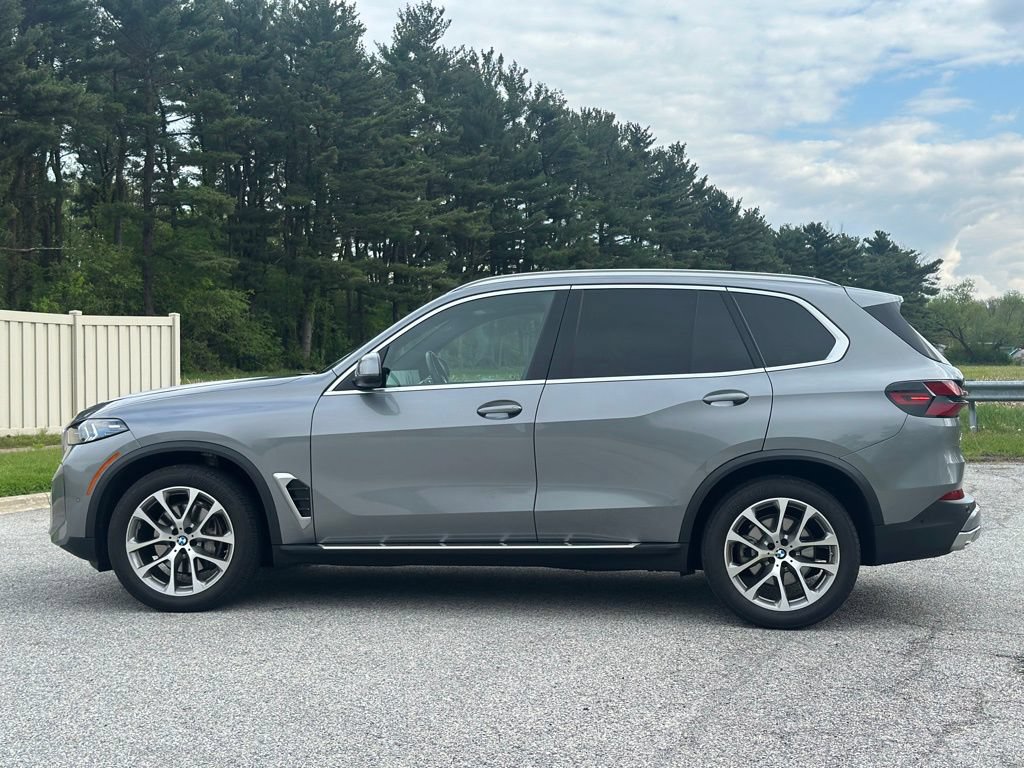 Used 2026 BMW X5 xDrive40i AWD/4WD image 6