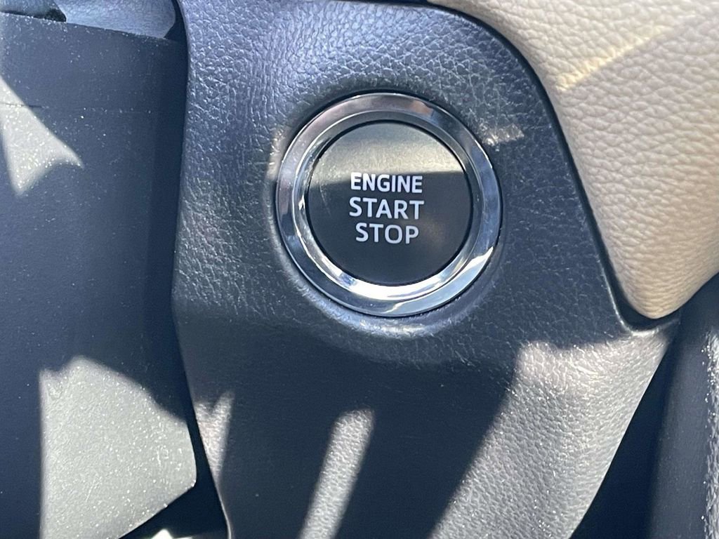 Used 2025 Toyota RAV4 XLE Premium FWD image 37