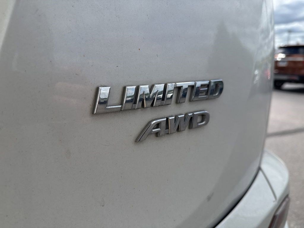 Used 2017 Toyota RAV4 Limited w/ All Weather Liner Package AWD/4WD image 4
