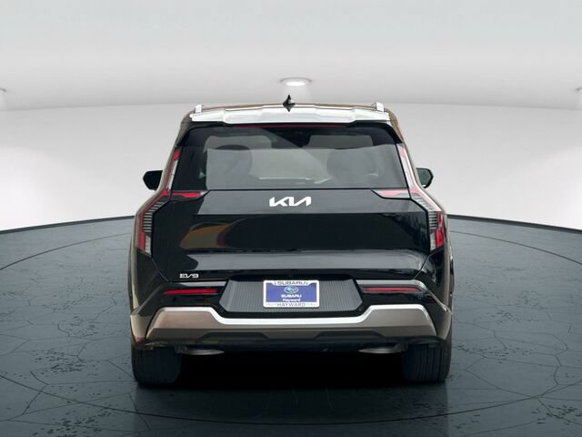 Used 2024 Kia EV9 Land AWD/4WD image 5
