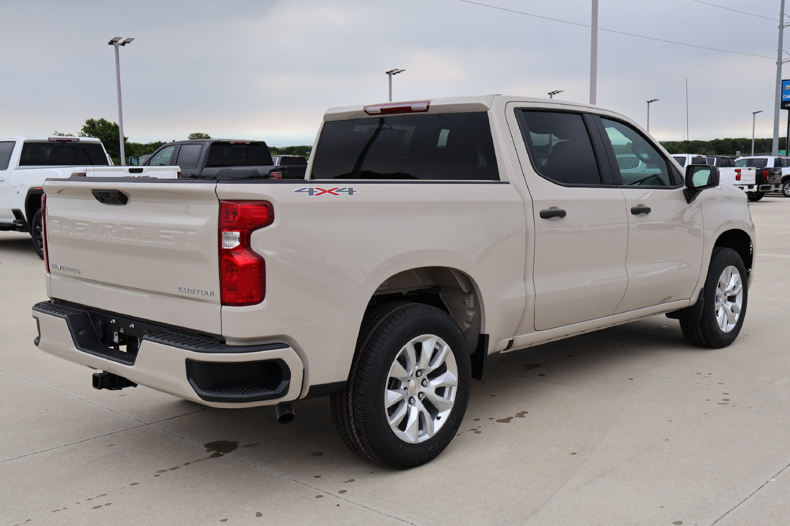 New 2026 Chevrolet Silverado 1500 Custom AWD/4WD image 4