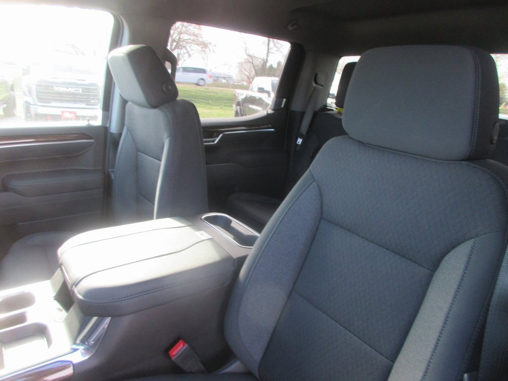 New 2026 GMC Sierra 1500 Elevation image 13