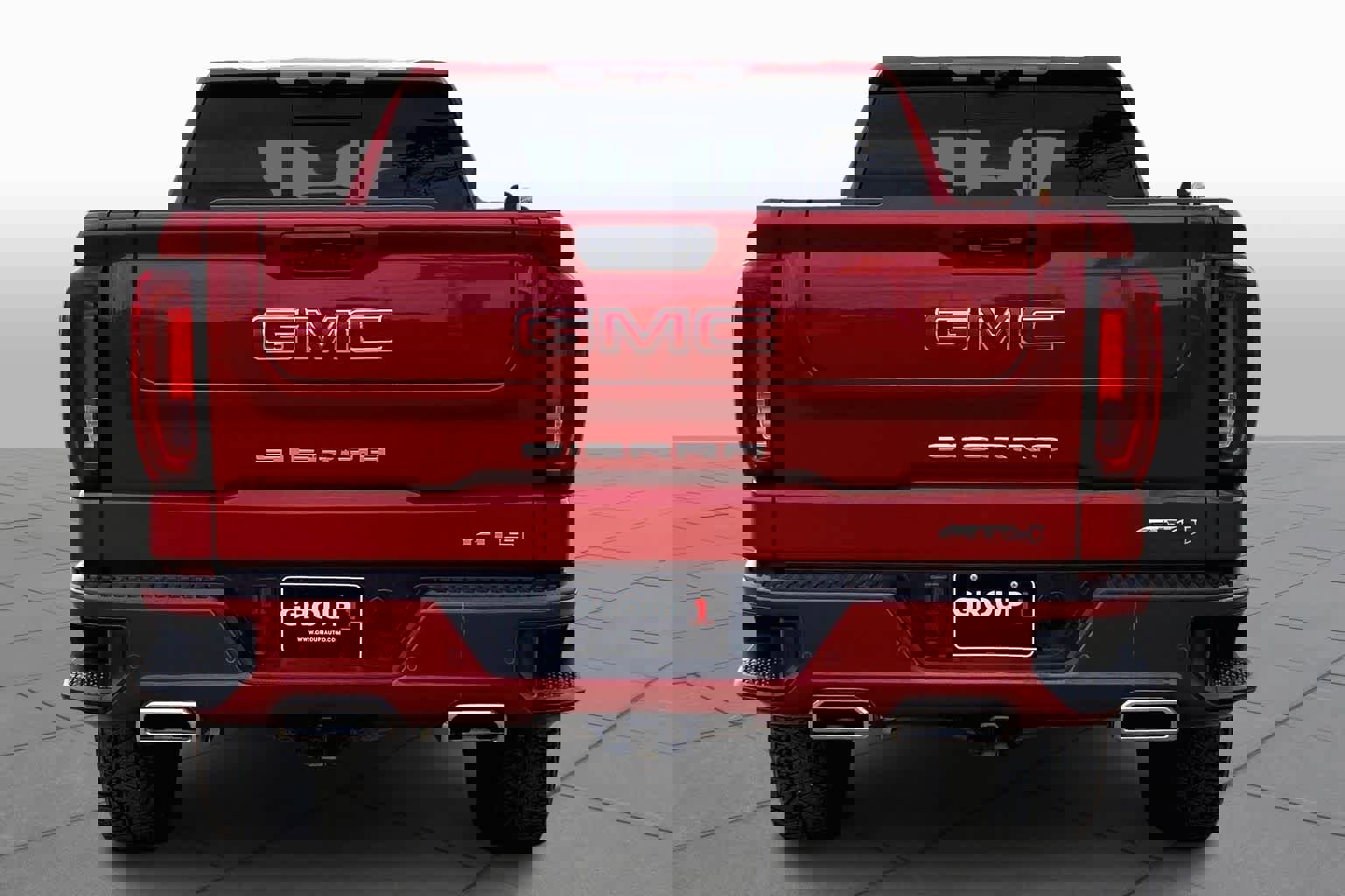 Used 2024 GMC Sierra 1500 AT4 w/ Technology Package image 5