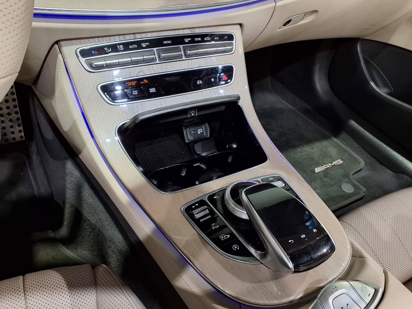 Used 2022 Mercedes-Benz E 450 4MATIC Cabriolet image 11