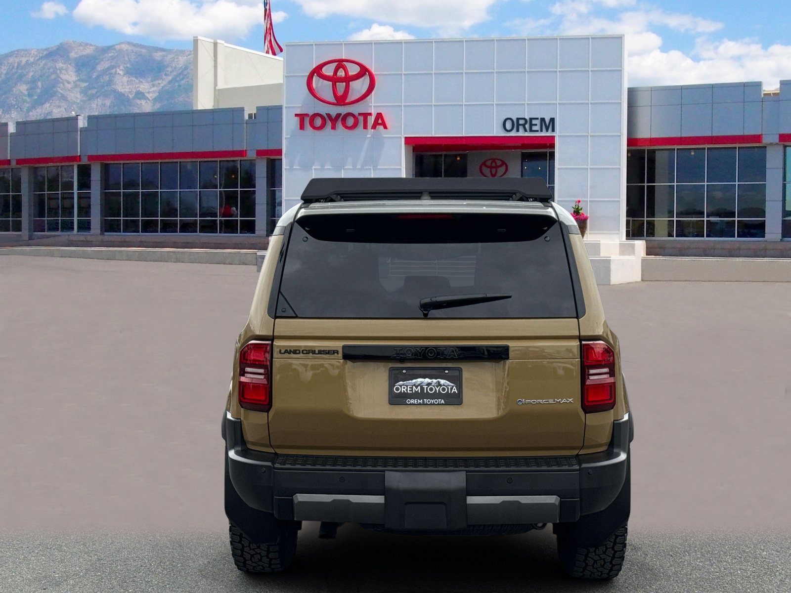 Used 2025 Toyota Land Cruiser image 4