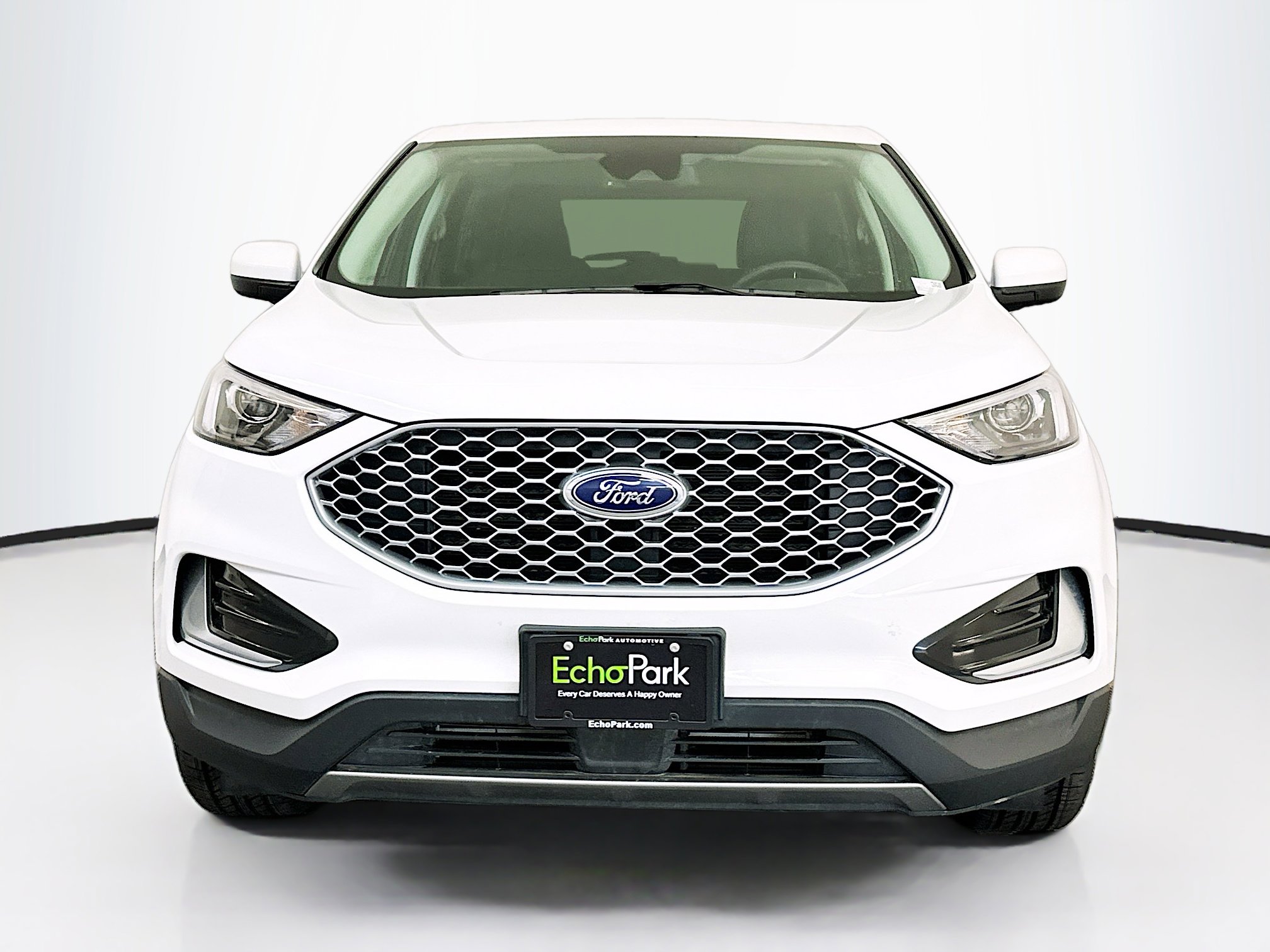 Used 2024 Ford Edge SEL image 2