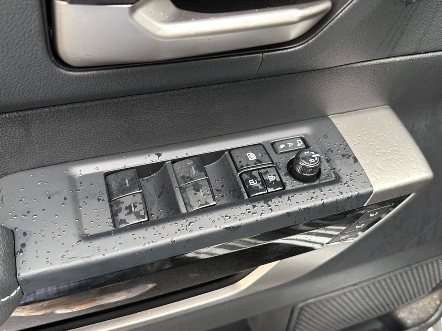 New 2026 Toyota Tundra Limited AWD/4WD image 31