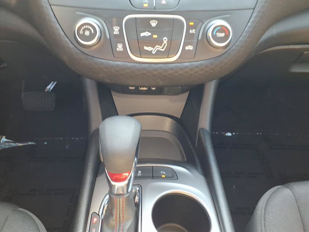 Used 2025 Chevrolet Malibu RS FWD image 25