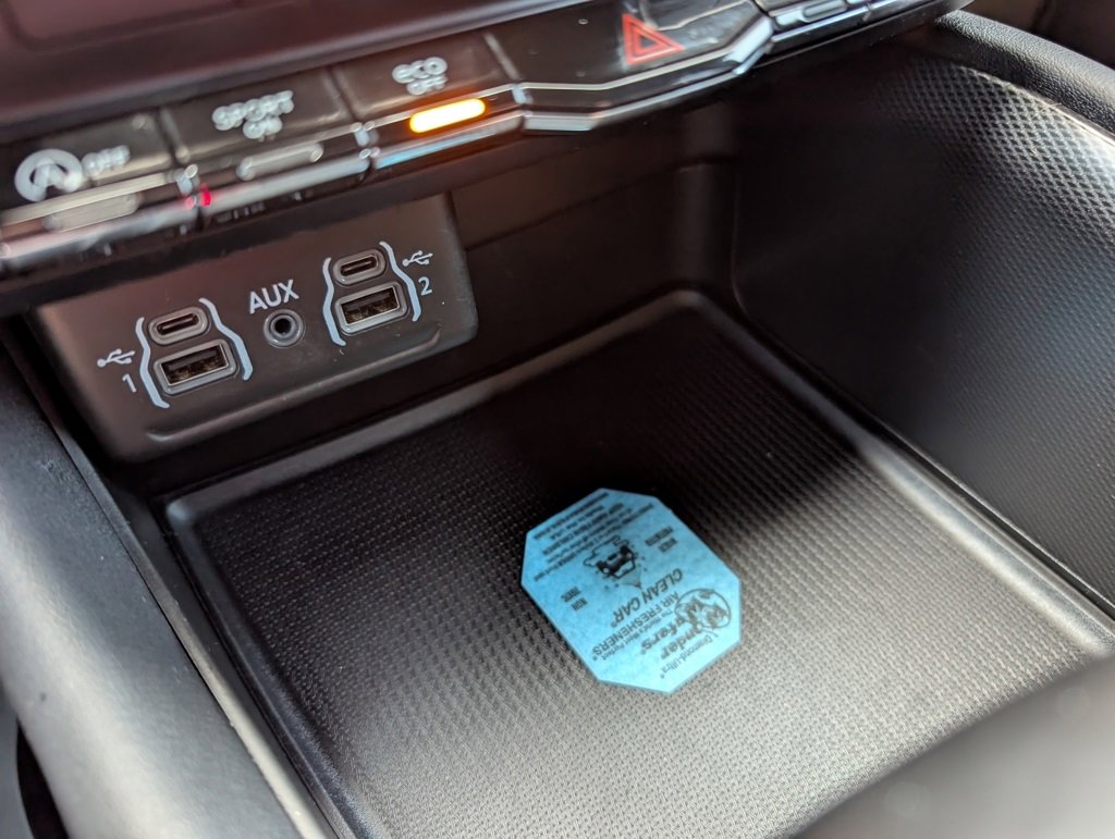 Used 2021 Dodge Durango GT image 31