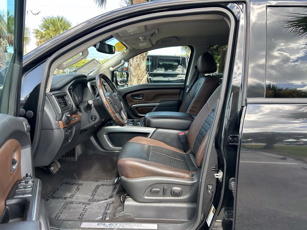 Used 2017 Nissan Titan Platinum Reserve RWD image 16