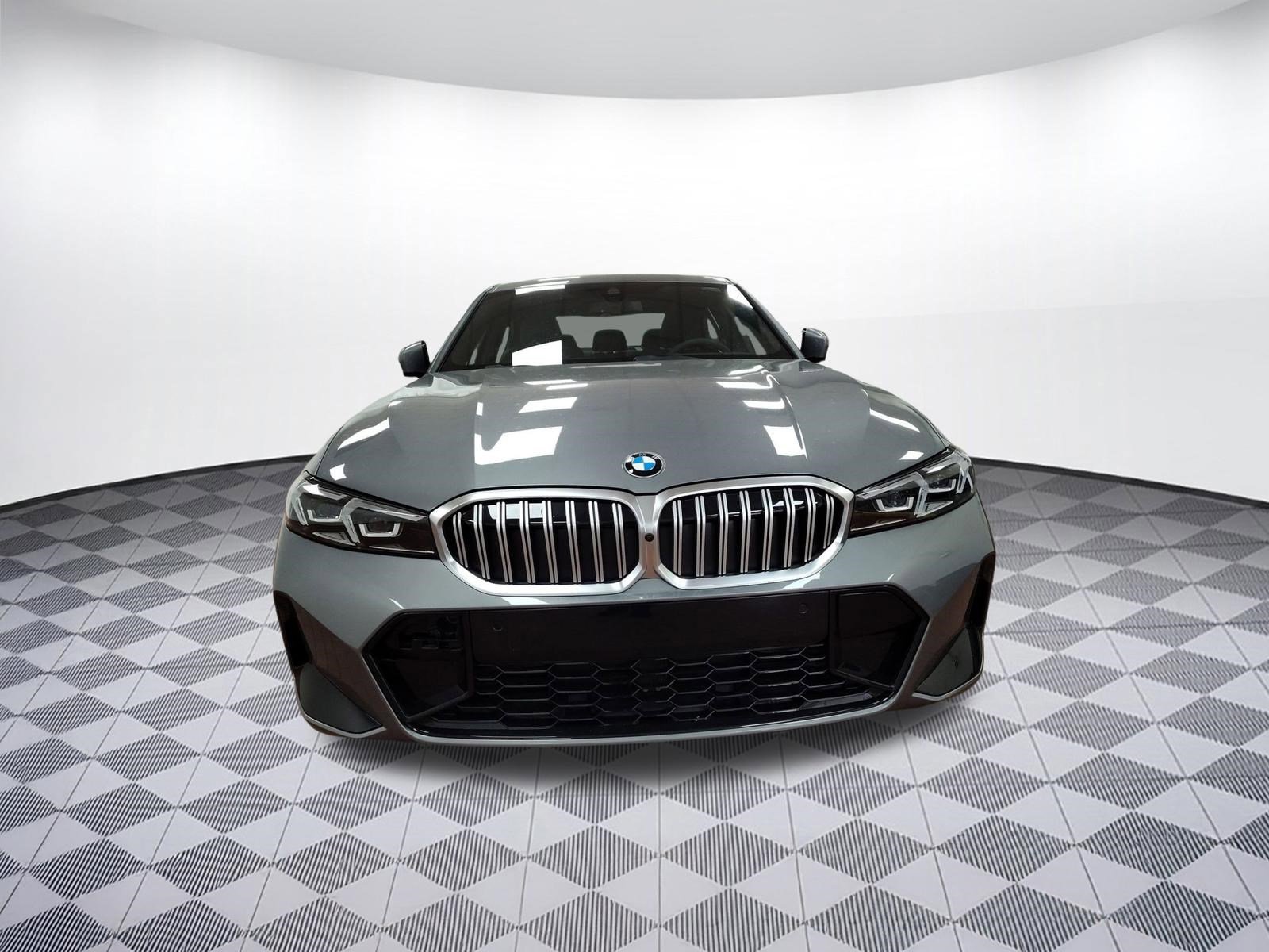 New 2026 BMW 330i Sedan w/ M Sport Package RWD image 5