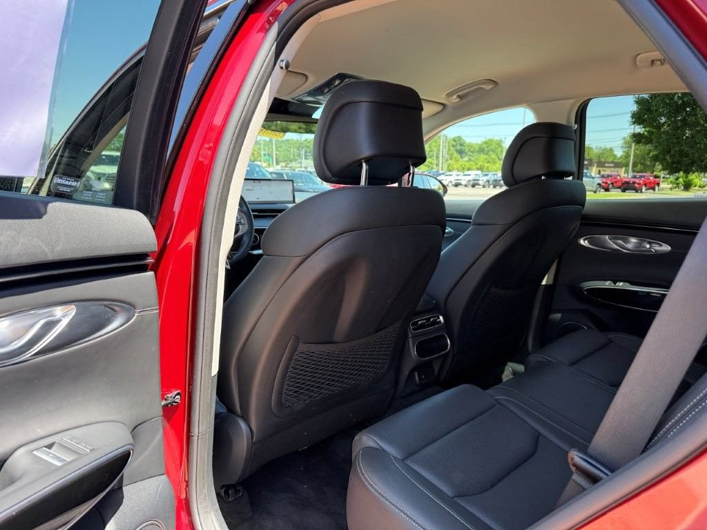 Used 2023 Genesis GV70 2.5T AWD/4WD image 15