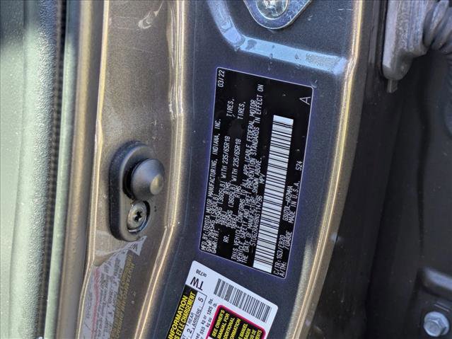 Used 2022 Toyota Highlander XLE image 25