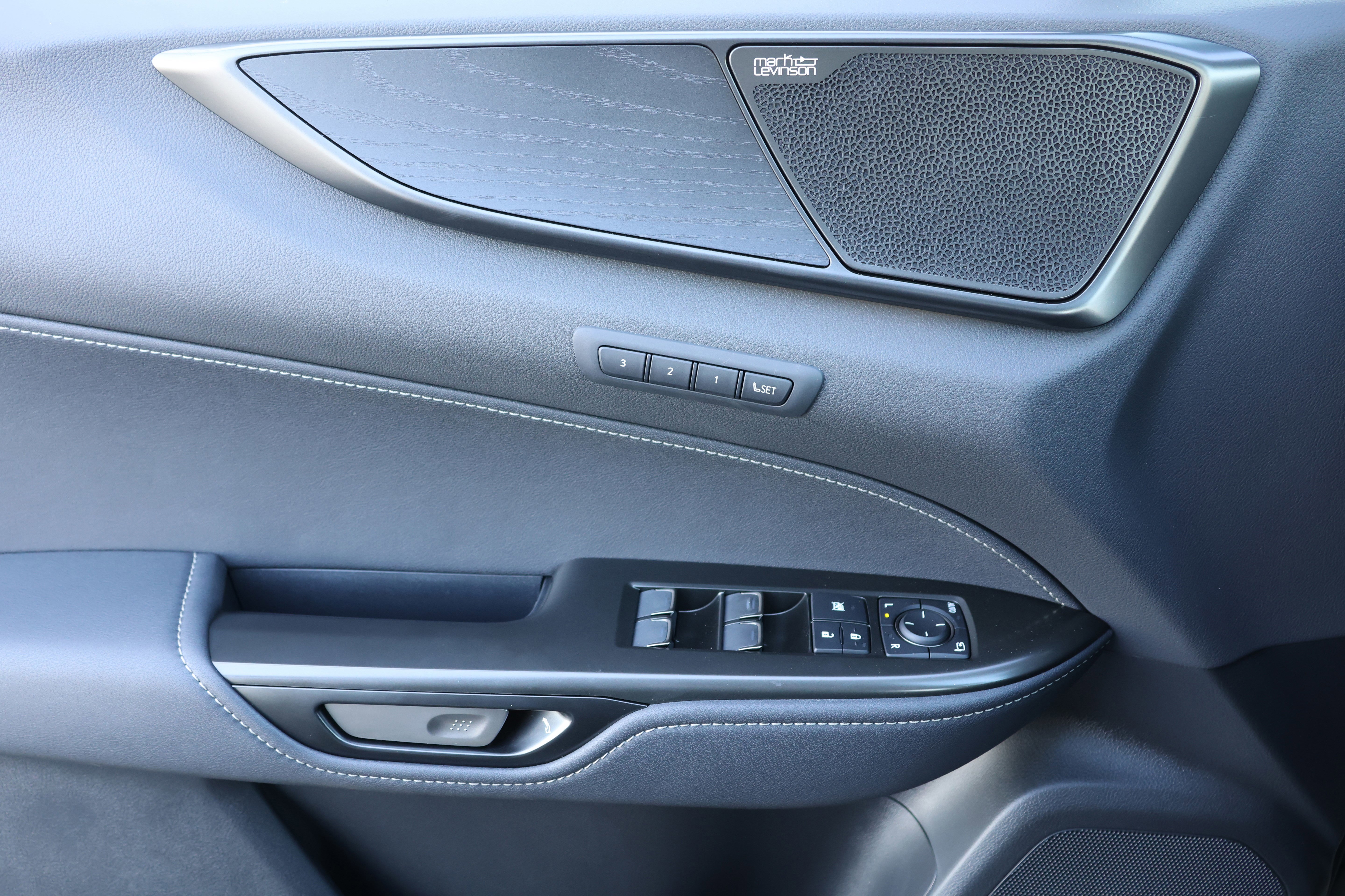 Certified 2025 Lexus NX 450h+ AWD w/ Luxury Package image 12