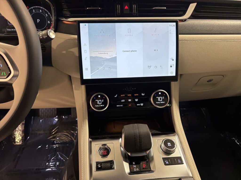 New 2026 Jaguar F-PACE R-Dynamic S image 16