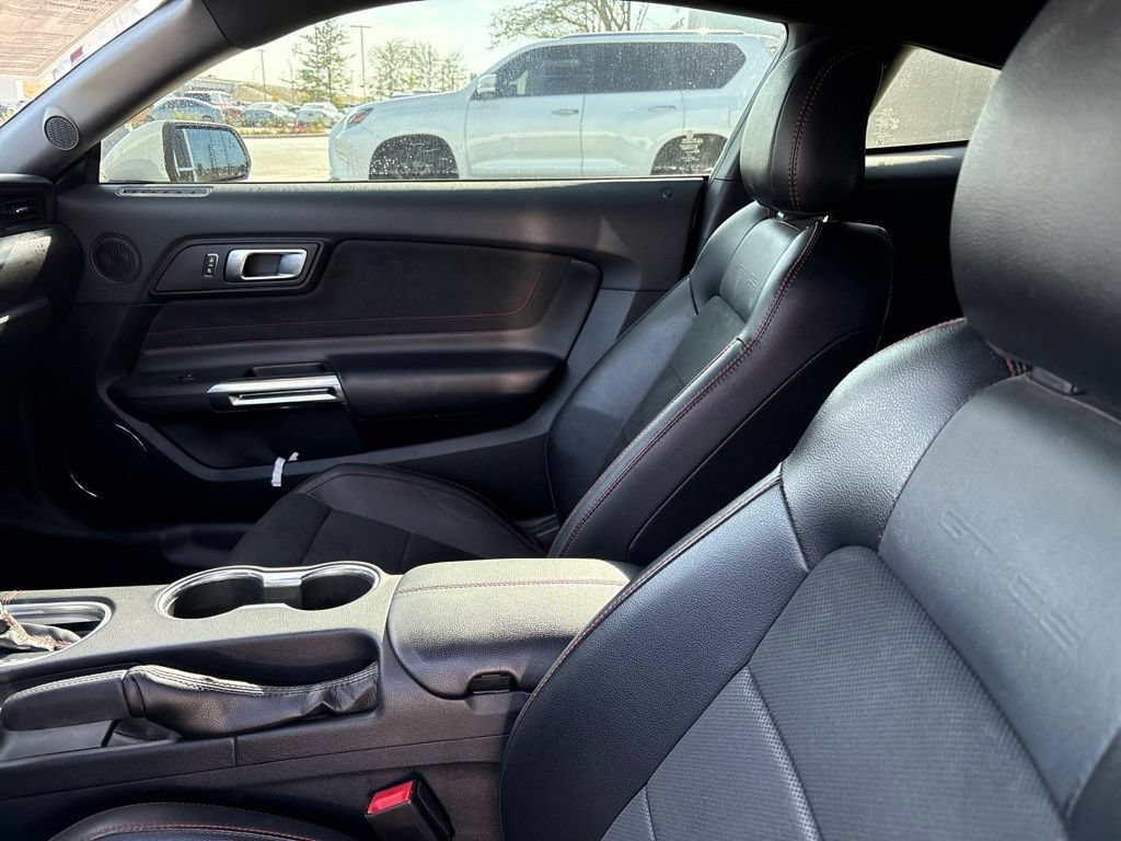 Used 2020 Ford Mustang GT Premium w/ Equipment Group 401A RWD image 2