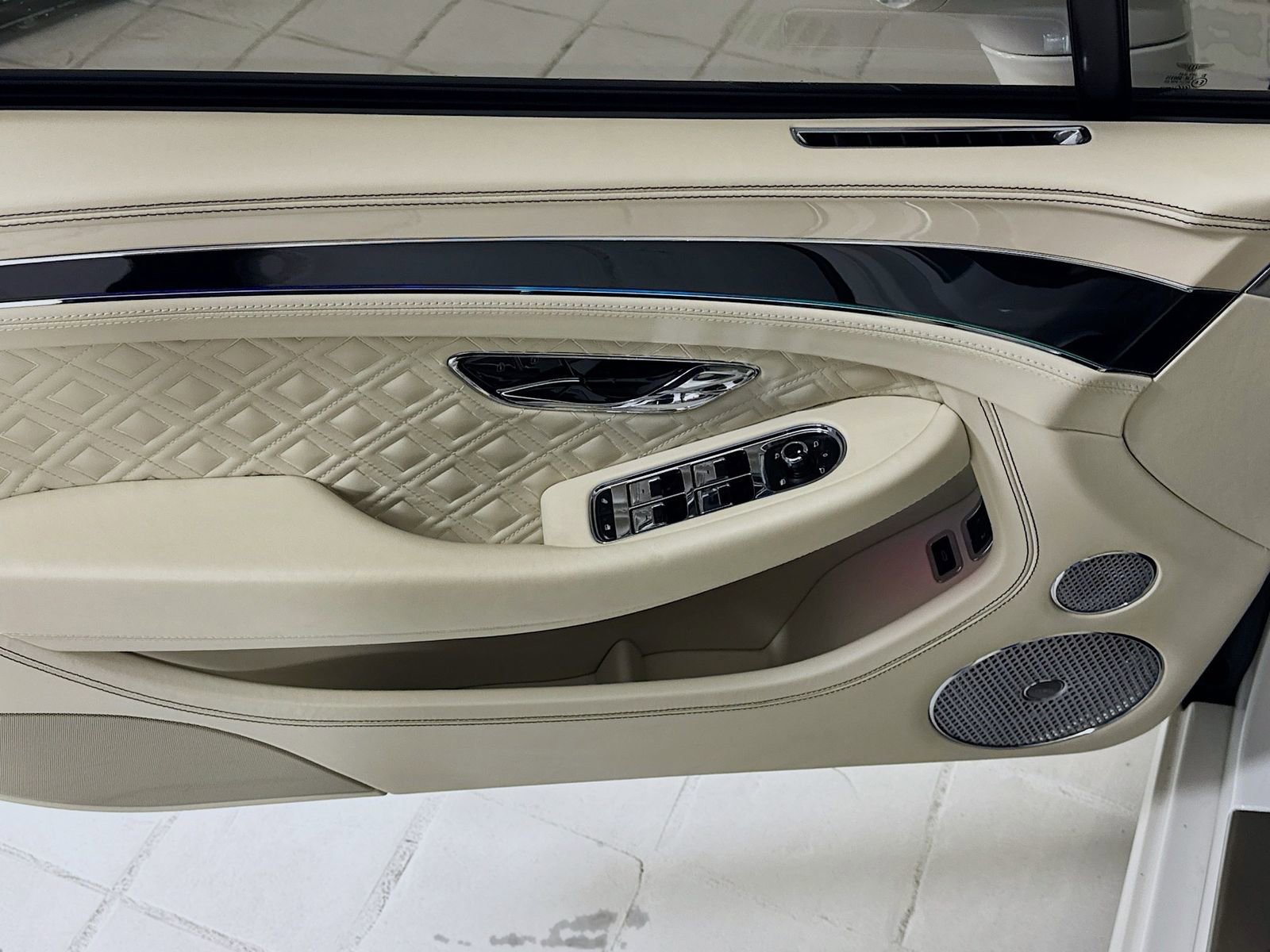 Certified 2024 Bentley Continental GT Speed AWD/4WD image 16