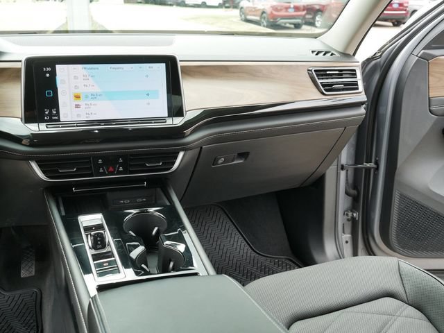 Certified 2026 Volkswagen Atlas SE AWD/4WD image 24