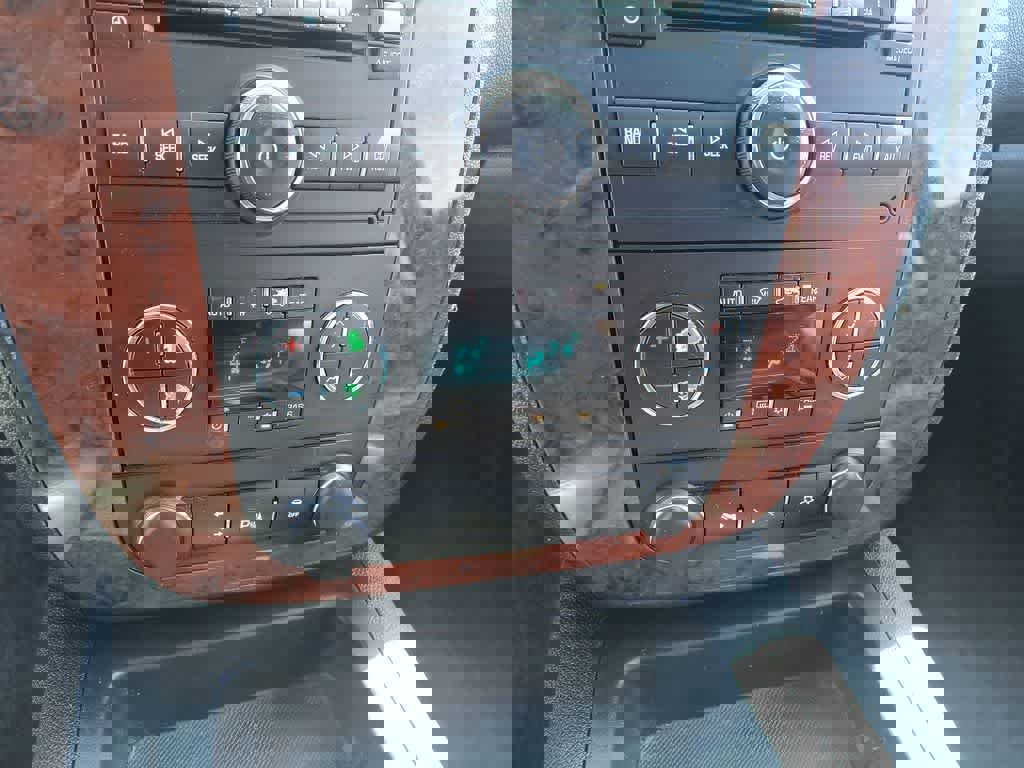 Used 2013 Chevrolet Tahoe LT AWD/4WD image 18