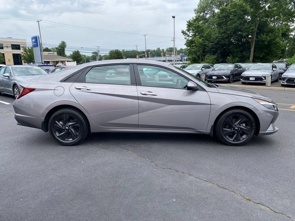 Certified 2023 Hyundai Elantra SEL FWD image 2