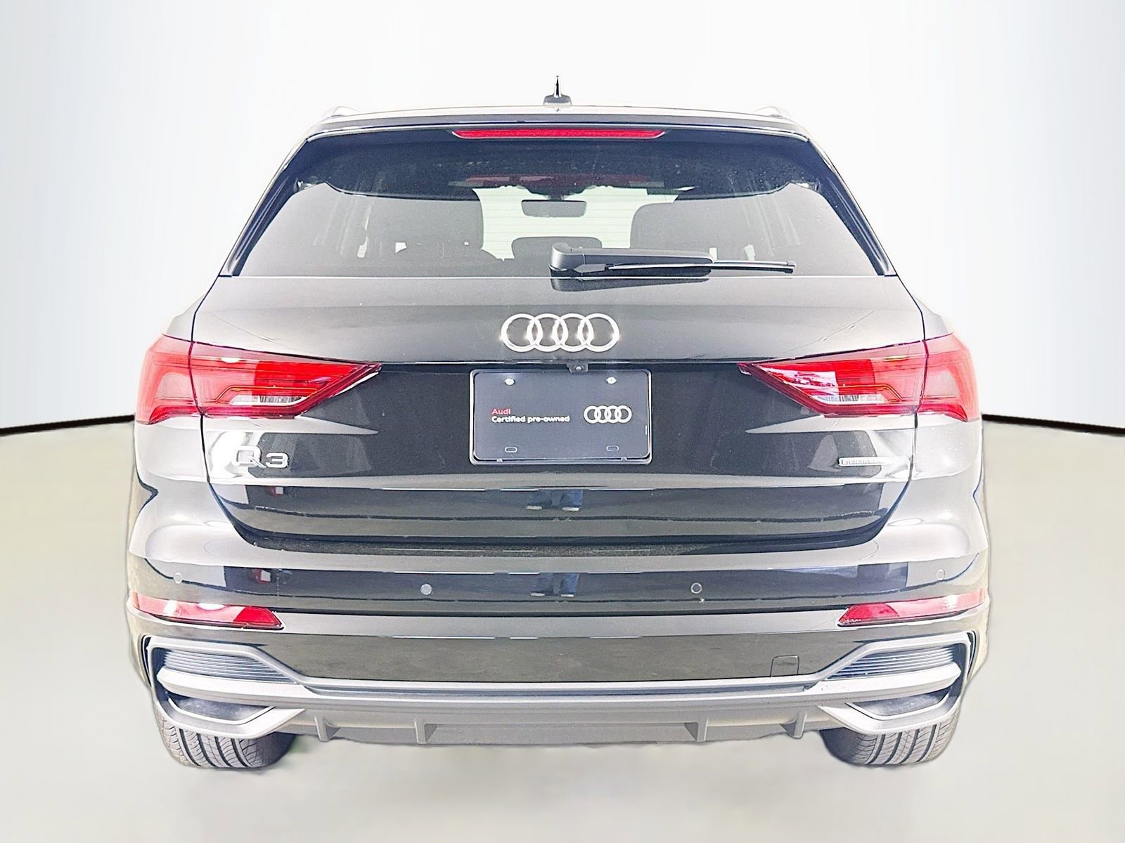 Certified 2025 Audi Q3 2.0T Premium Plus w/ Premium Plus Package AWD/4WD image 6