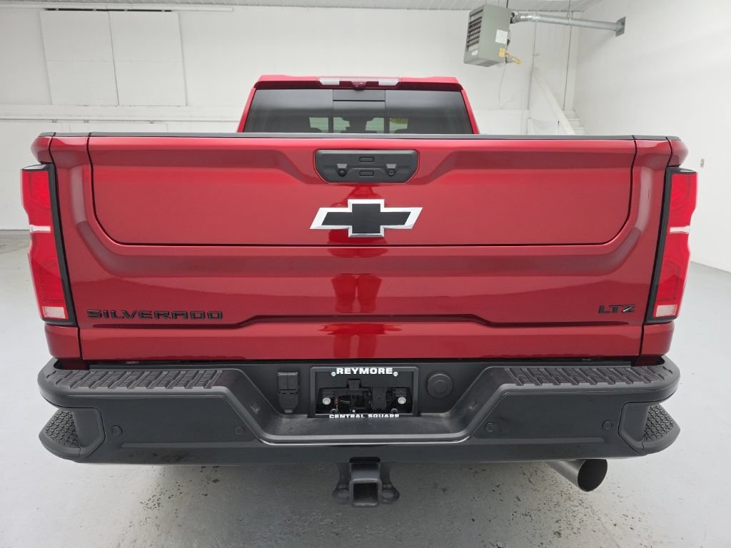 Used 2026 Chevrolet Silverado 2500 LTZ w/ LTZ Plus Package AWD/4WD image 7