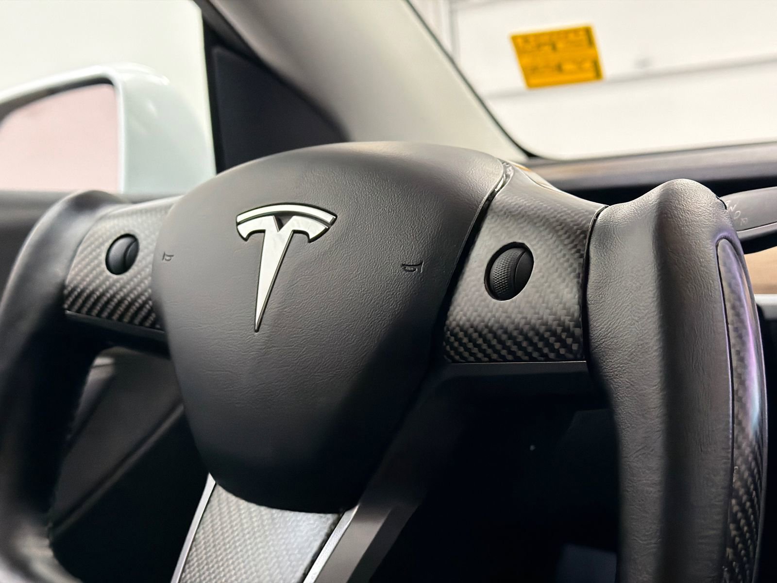 Used 2021 Tesla Model Y Long Range image 24