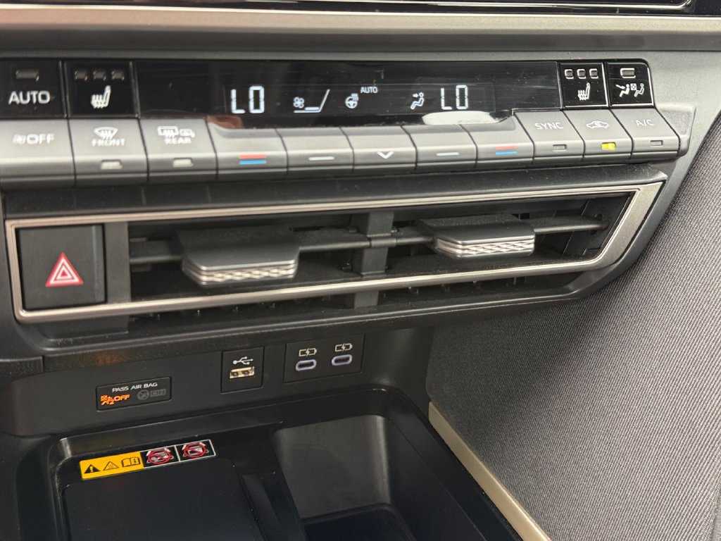 Certified 2025 Toyota Camry LE w/ Convenience Package AWD/4WD image 38