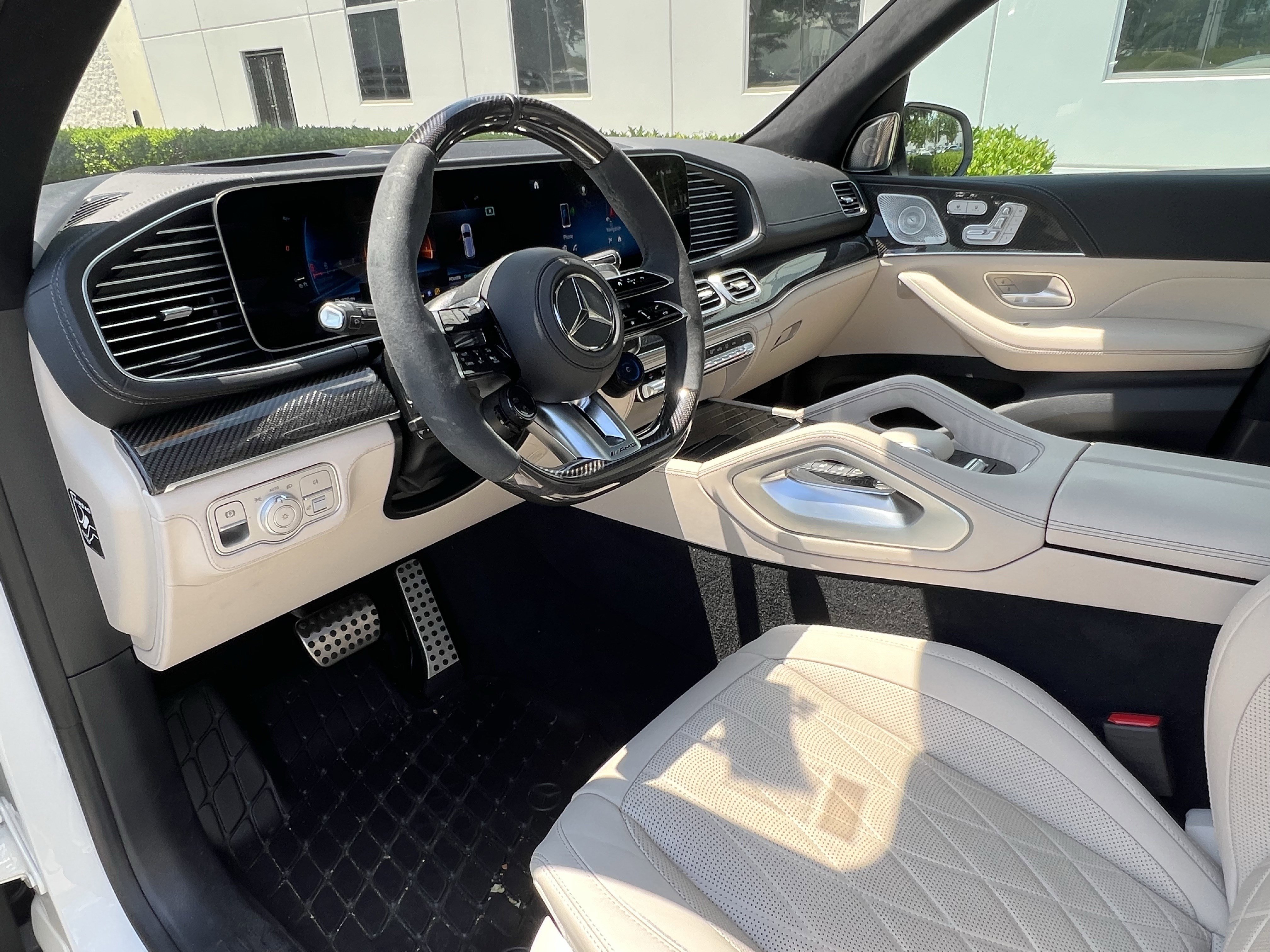 Certified 2025 Mercedes-Benz GLS 63 AMG 4MATIC image 17
