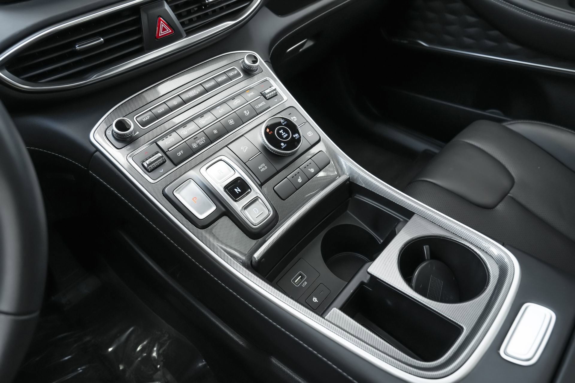 Used 2023 Hyundai Santa Fe SEL Premium w/ Cargo Package image 11