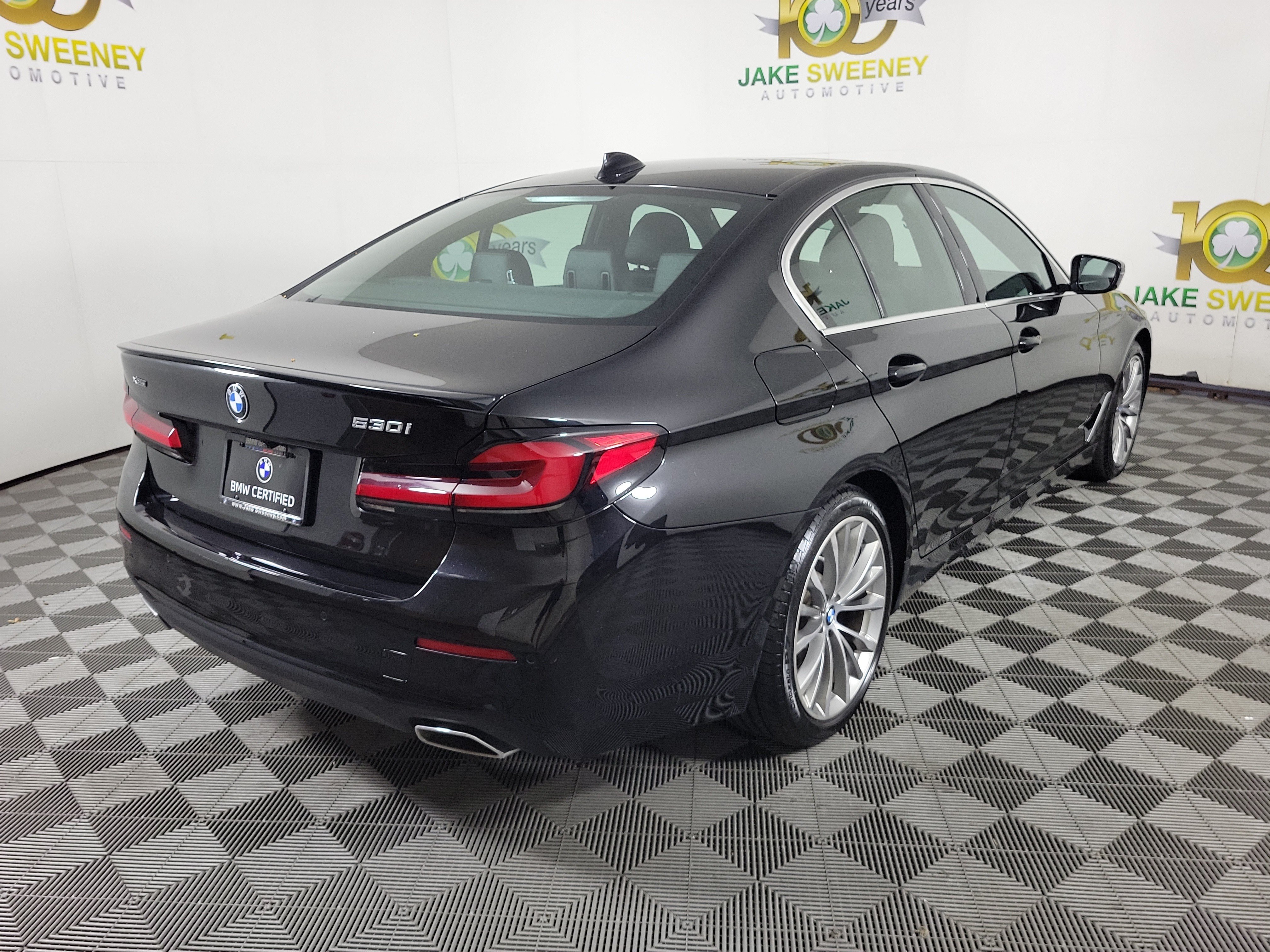Certified 2023 BMW 530i xDrive w/ Premium Package AWD/4WD image 7