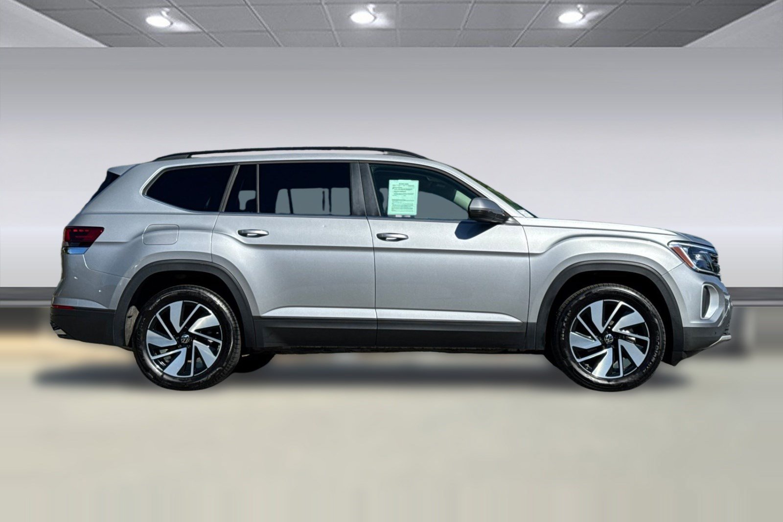 Used 2026 Volkswagen Atlas SE AWD/4WD image 8