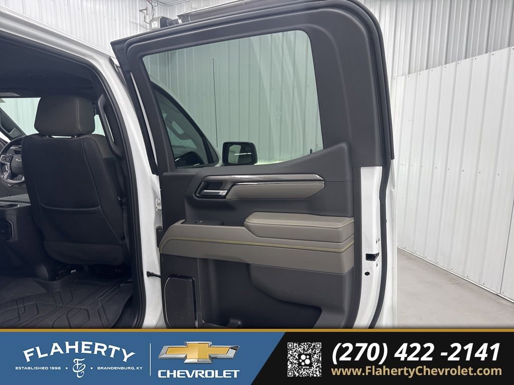 Used 2024 Chevrolet Silverado 1500 ZR2 w/ Technology Package image 14