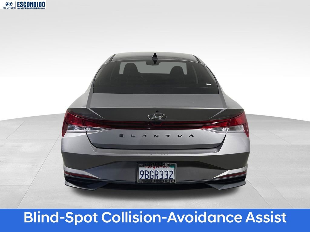 Used 2022 Hyundai Elantra SEL w/ Cargo Package FWD image 4