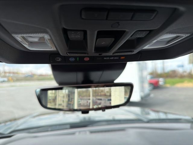 Used 2024 GMC Sierra 2500 AT4 w/ AT4 Premium Plus Package AWD/4WD image 24