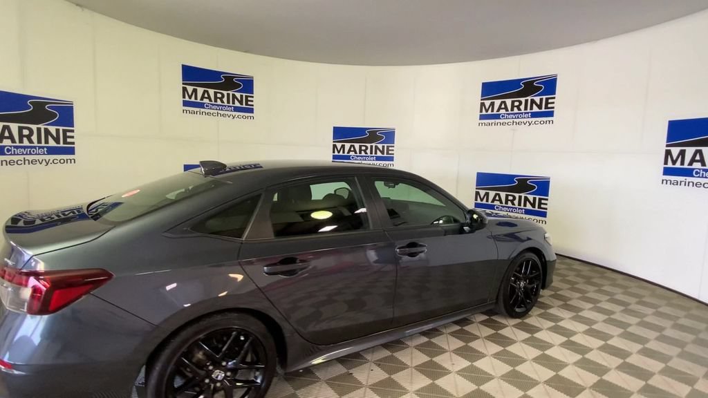 Used 2025 Honda Civic Sport image 2