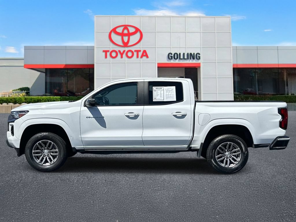 Used 2023 Chevrolet Colorado LT RWD image 2